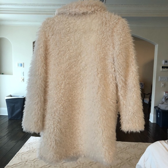 white fluffy faux fur coat - Picture 5 of 5